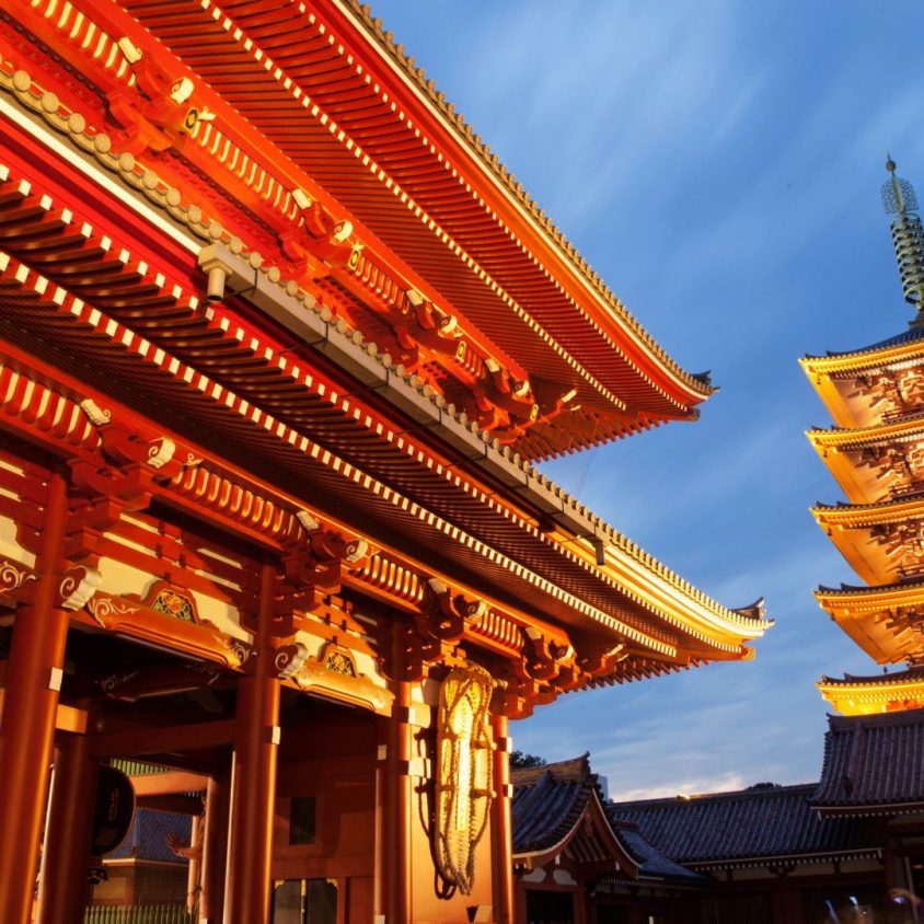 Beautiful traditional architecture in Japan, a must-see on a Japan trip to Kyoto and Tokyo.