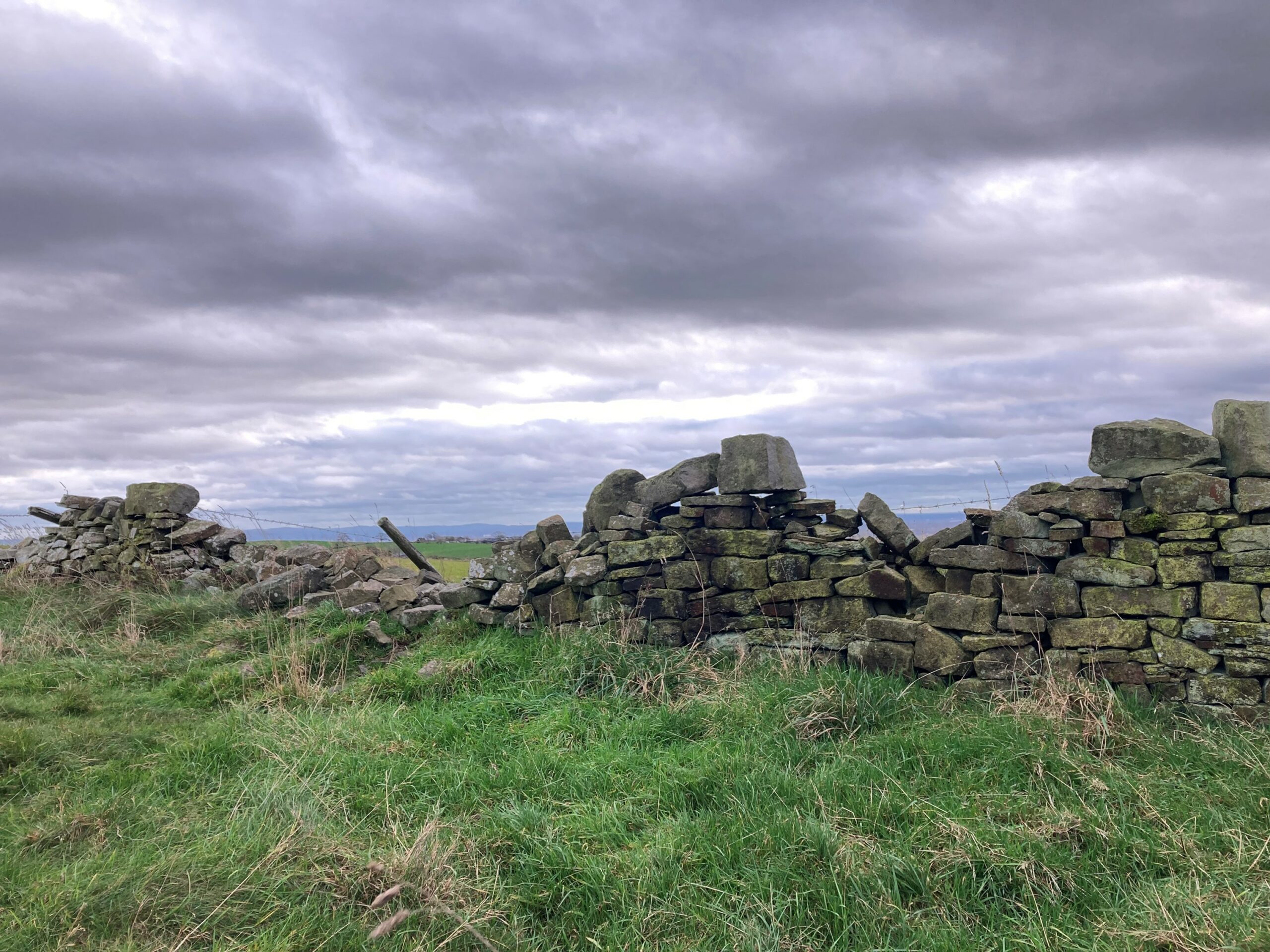 Travel Photo: Drystone Wall in Affetside, England.